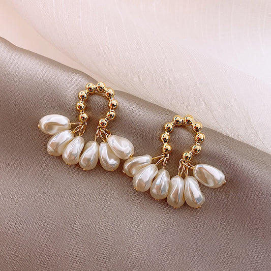 Female Baroque Pearl Earrings by edenista
