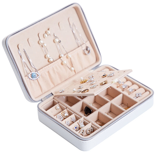 Edenista jewelry storage box with white exterior and cream interior for earrings and rings