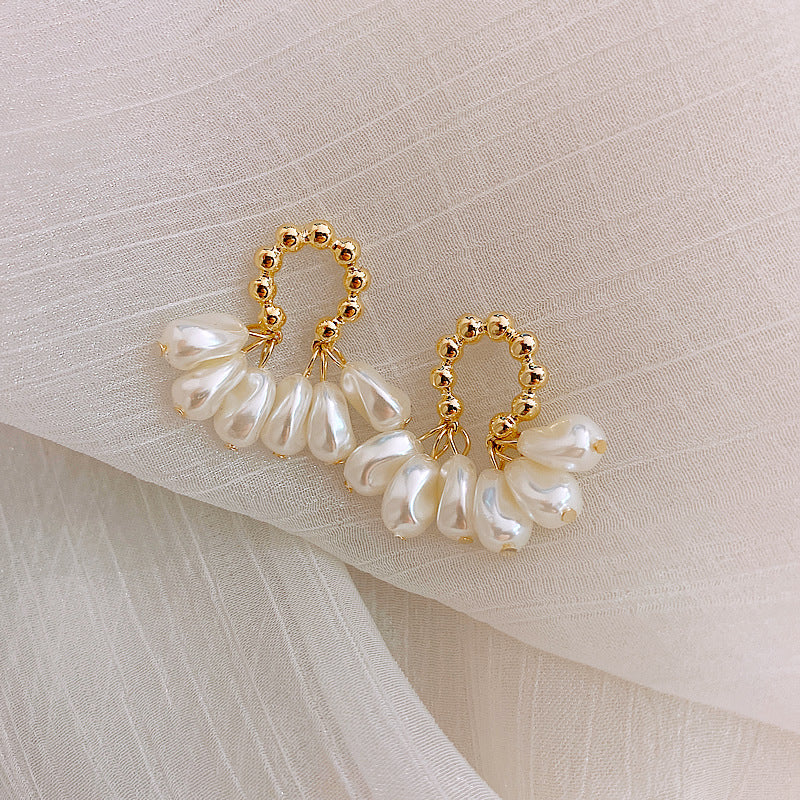 Female Baroque Pearl Earrings by edenista
