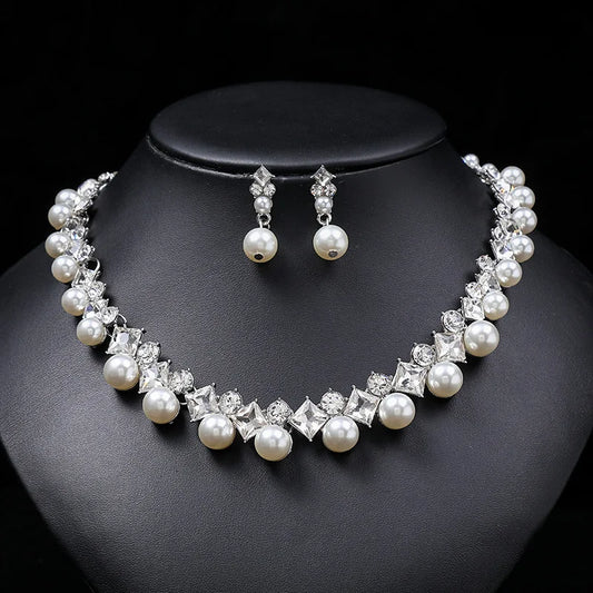 Pearl gemstone necklace set for layering UK 2026 Edenista