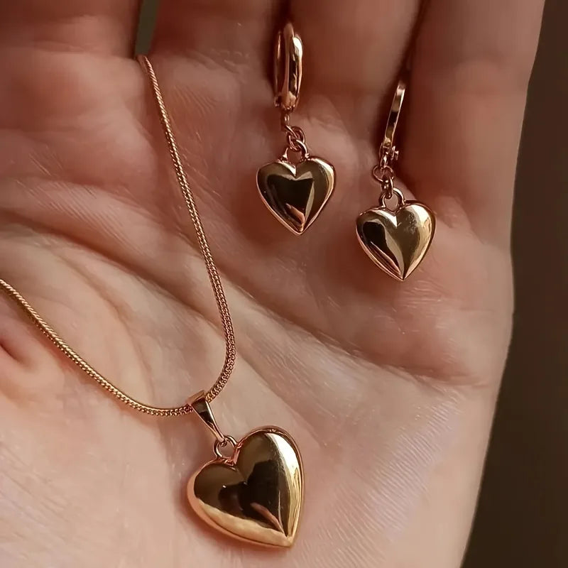 Best jewellery gifts for her under £30 UK gift guide 2026