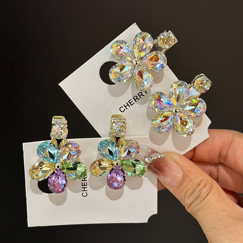 Fantasy Crystal Flowers Exquisite Side Barrettes by edenista