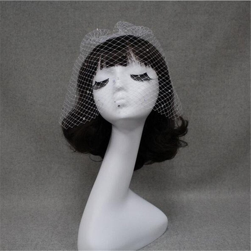 Bridal veil with rhinestone mesh hair comb, hand-sewn, white cj brand with large-hole netting