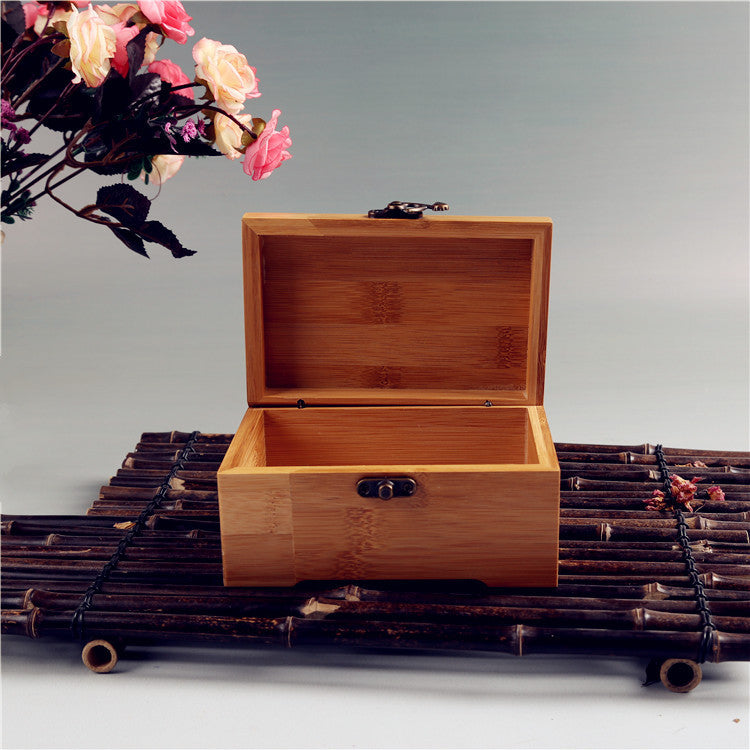 Bamboo jewelry box by edenista, small storage box with hinged lid.