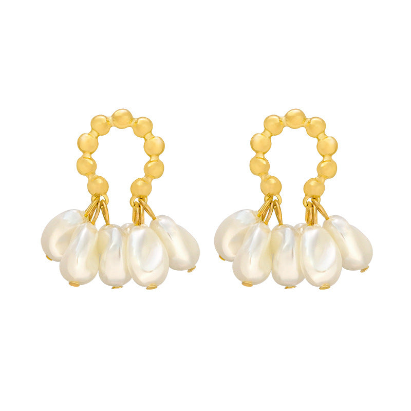 Female Baroque Pearl Earrings by edenista