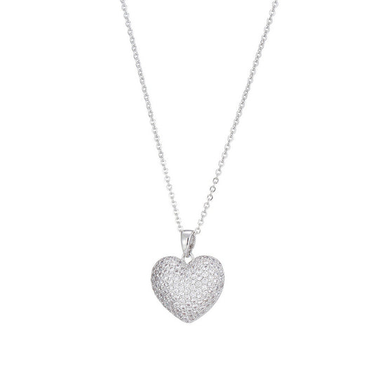 Necklaces were studded with hearts by edenista