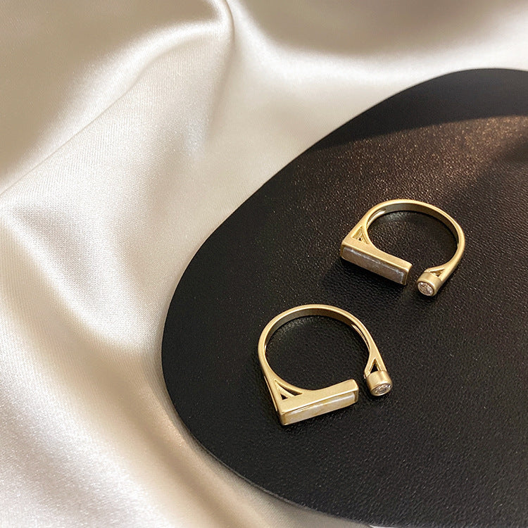 Vintage niche design zircon marble ring by edenista