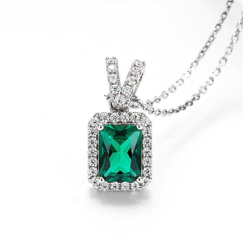 Emerald Clavicle Necklace For Women by edenista