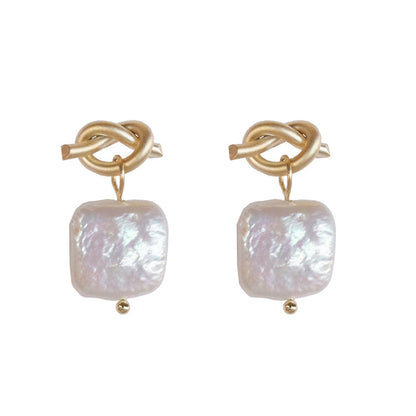 Natural pearl earrings by edenista