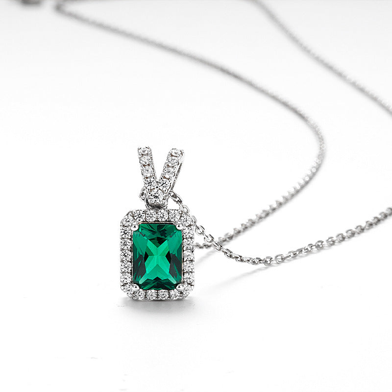 Emerald Clavicle Necklace For Women by edenista