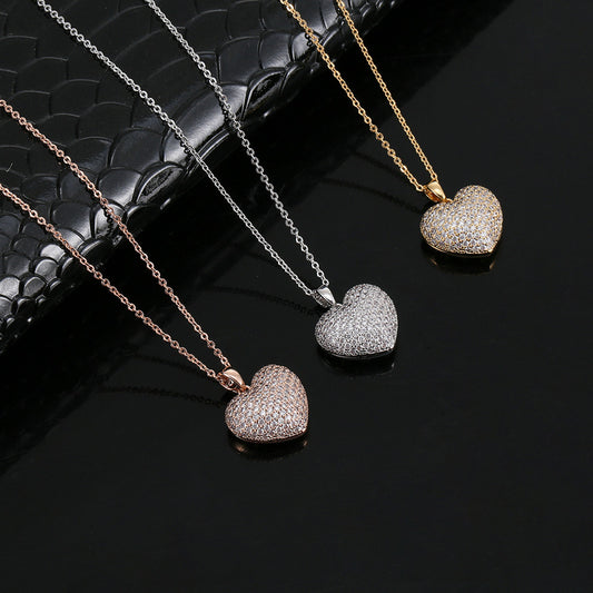Necklaces were studded with hearts by edenista