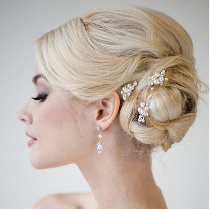 Headdress pearl hairpin bridal ornament; set of three pearl-crystal flower pins for a blonde updo.