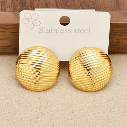 Stainless Steel Gold-Plated Round Stud Earrings with Striped Texture by edenista