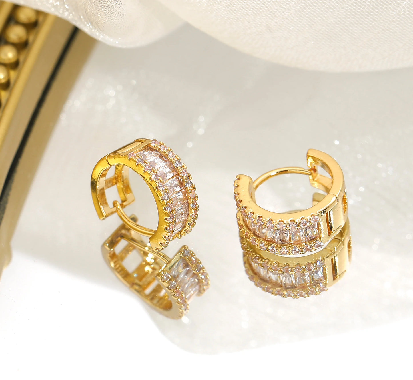 Round Micro Inlaid Zircon Clip-On Earrings – Gold Tone