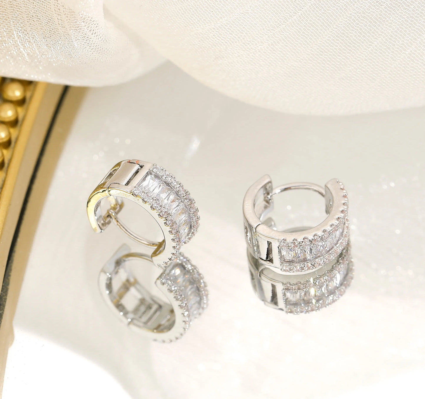 Round Micro Inlaid Zircon Clip-On Earrings – Gold Tone