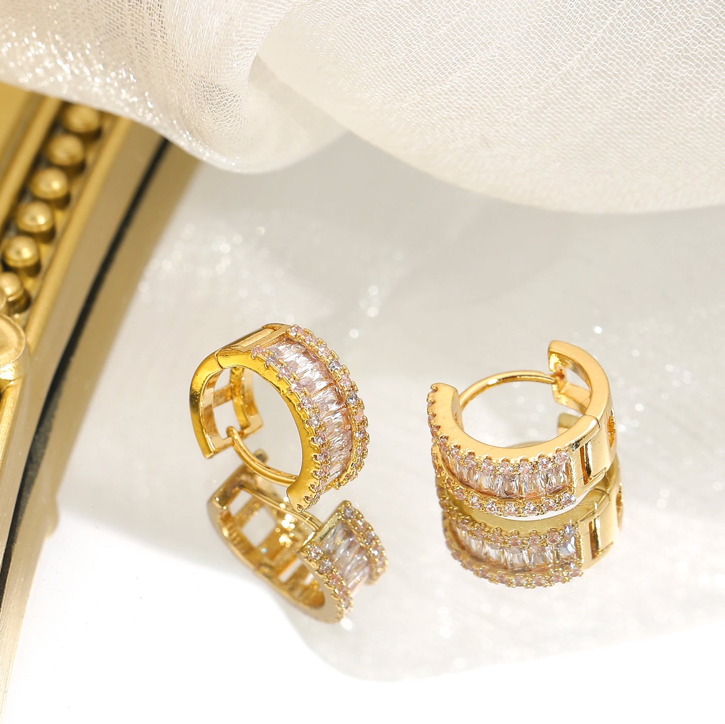 Round Micro Inlaid Zircon Clip-On Earrings – Gold Tone