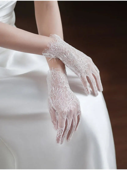 Eyelash Lace Wrist Bridal Gloves Short