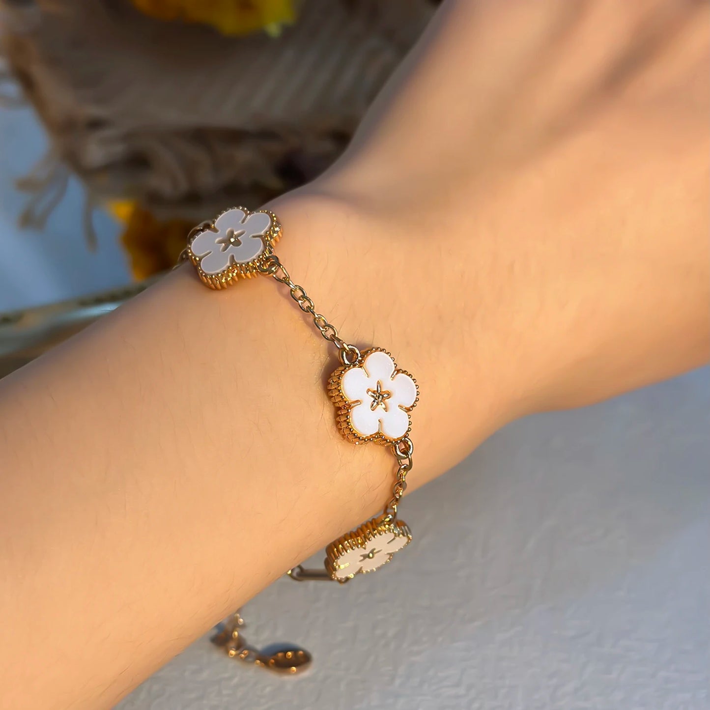 Two-Sided Plum Blossom Flower Charm Bracelet for Women – Multicolor