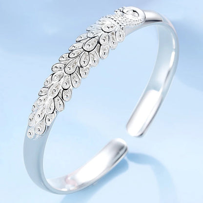 Peacock motif open-end bracelet in 925 sterling silver by Edenista for women