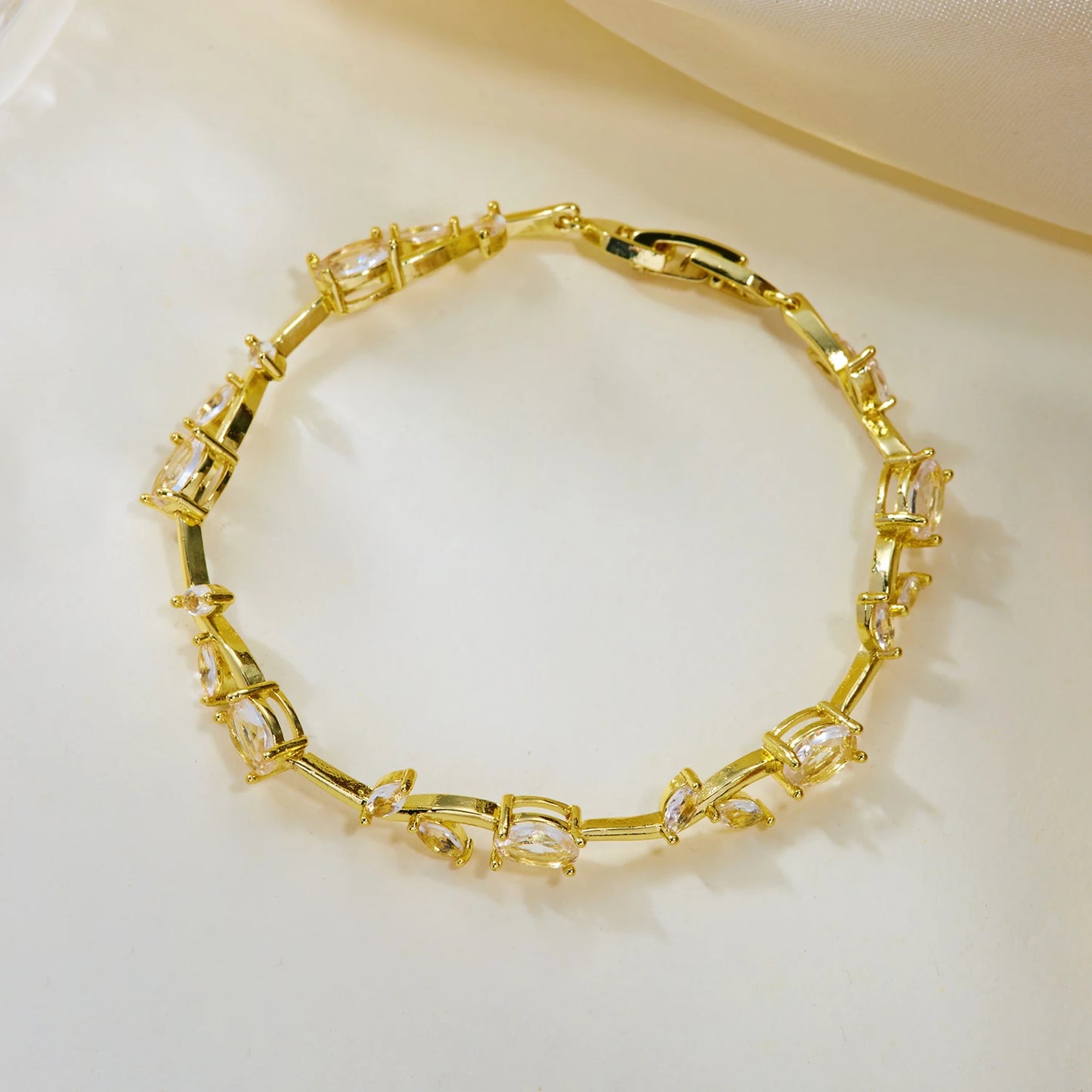 Tulip Flower Bracelet for Women – Copper & Zircon