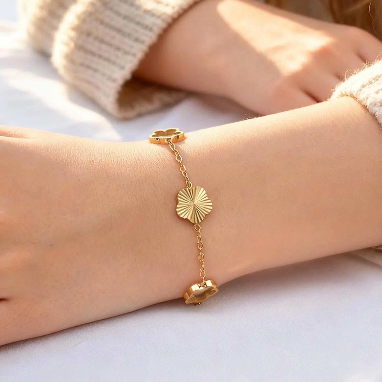 Hollow Five-Petal Flower Zircon Bracelet for Women – Gold