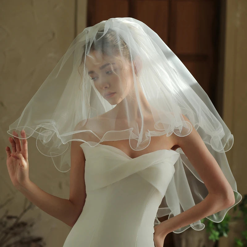 Three-Layer Curled Short Bridal Veil 85x150cm