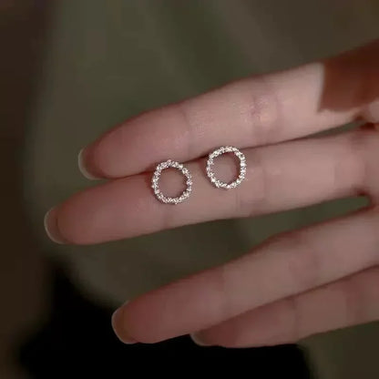 Fashion Trend Elegant Jewelry Simple Crystal Circle Pendant Necklace Golden Color Unique Women Necklace by edenista