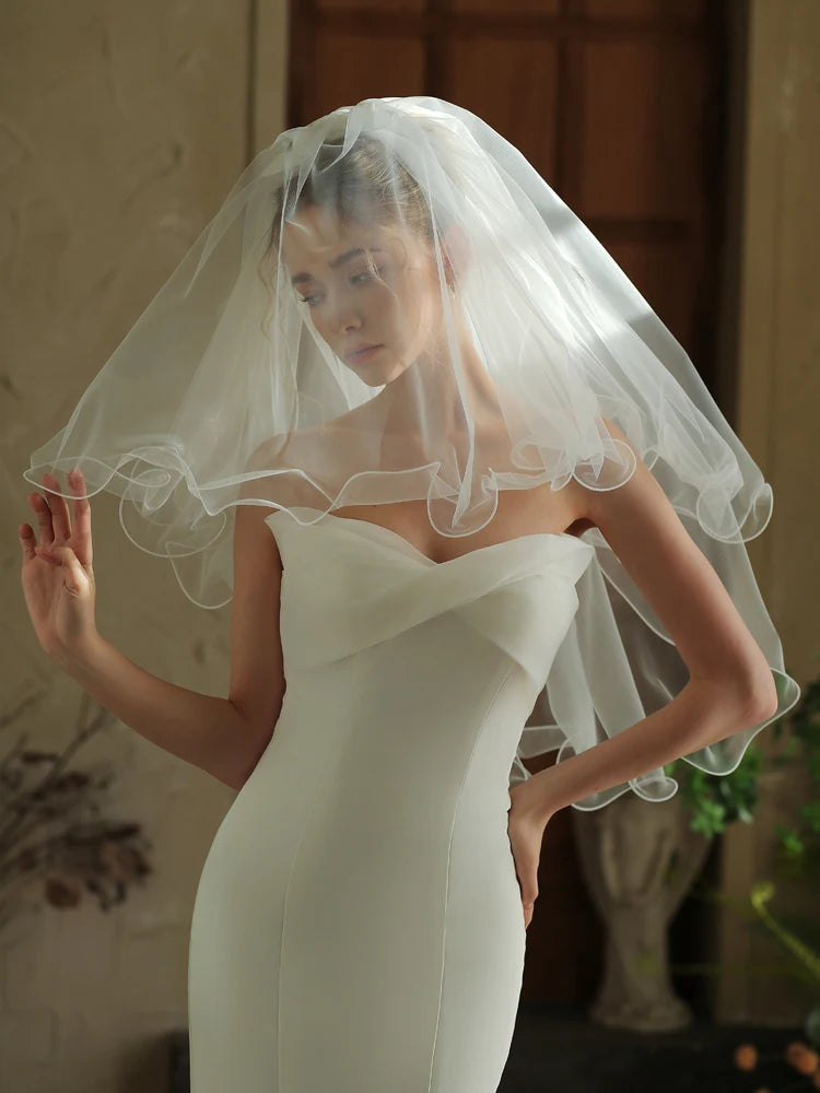 Three-Layer Curled Short Bridal Veil 85x150cm
