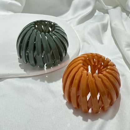 Edenista hair claw bun clip pair, bird nest expanding hair accessories in dark green and orange