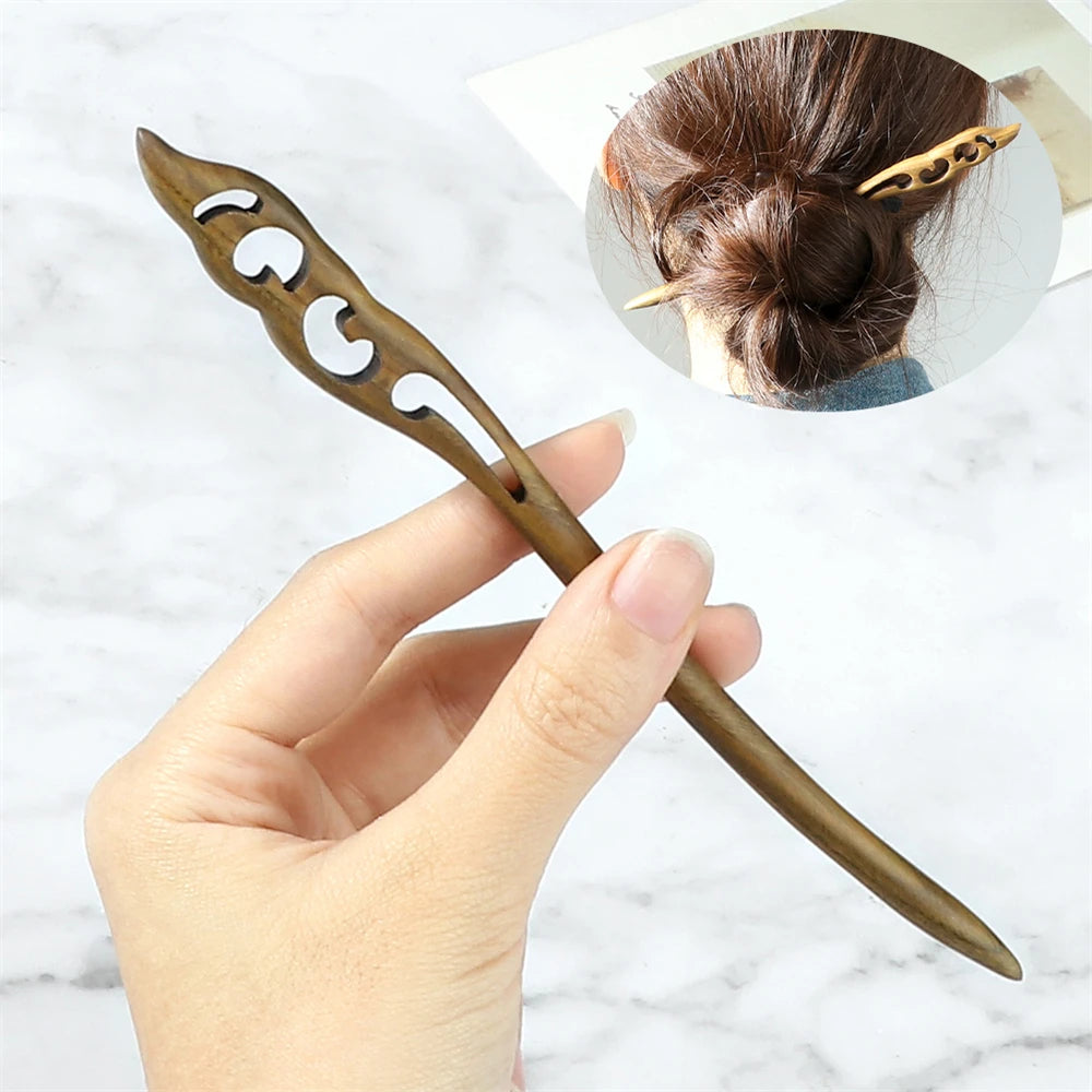 Edenista Chinese ethnic style green sandalwood hair sticks with decorative cutouts for women