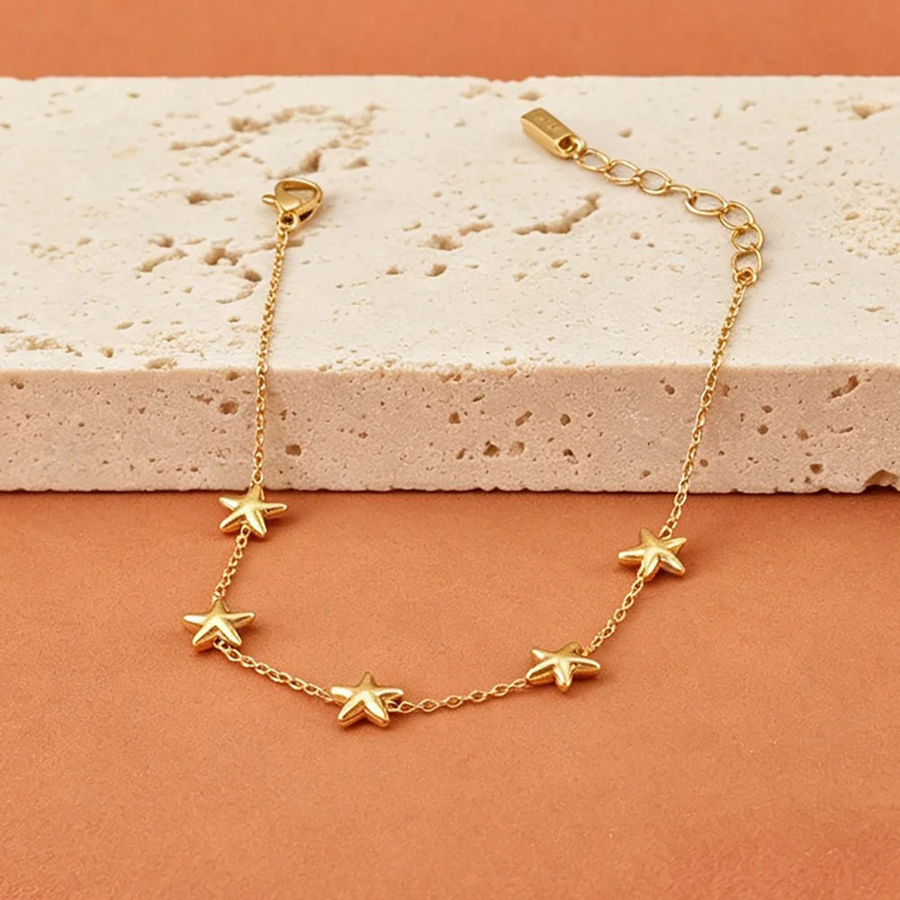 Gold-Plated Heart Charm Bracelet – Stainless Steel