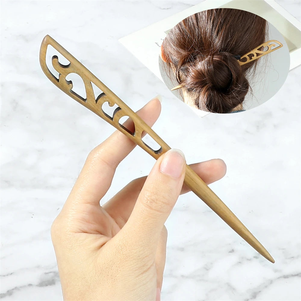 Edenista Chinese ethnic style green sandalwood hair stick with decorative cutouts