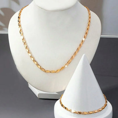 A Set of Sexy and Luxurious Women's Necklace and Bracelet by edenista