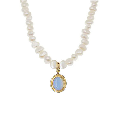 Round Medal Pearl Necklace Irregular Pearl by edenista