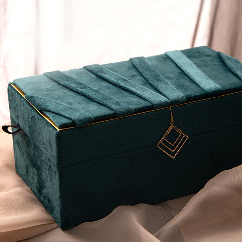 Jewelry storage box edenista in teal velvet with gold-tone trim and geometric pendant