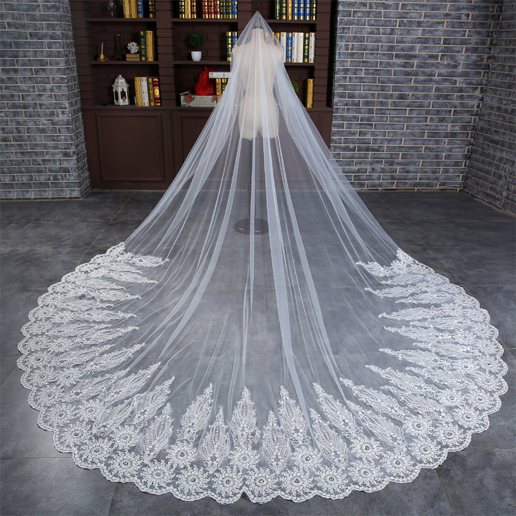 Bridal veil with lace edge, 3m long train, sheer white tulle