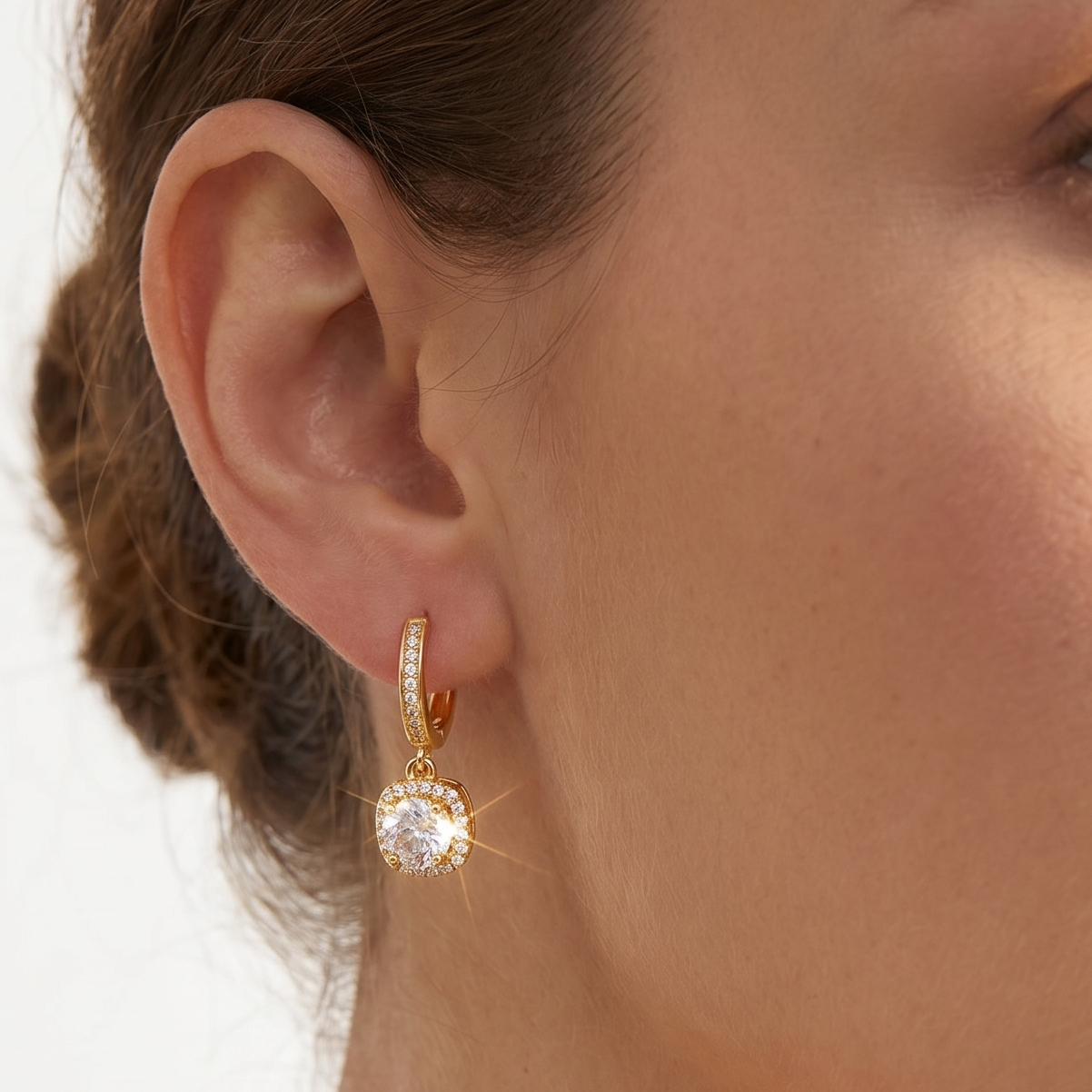 Princess Square Crystal Stud Earrings – White & Gold